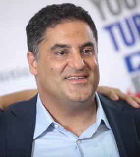 By Gage Skidmore from Peoria, AZ, United States of America - Cenk Uygur, CC BY-SA 2.0, https://commons.wikimedia.org/w/index.php?curid=114980995